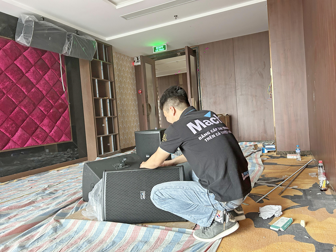 cua_dong_luxury_13