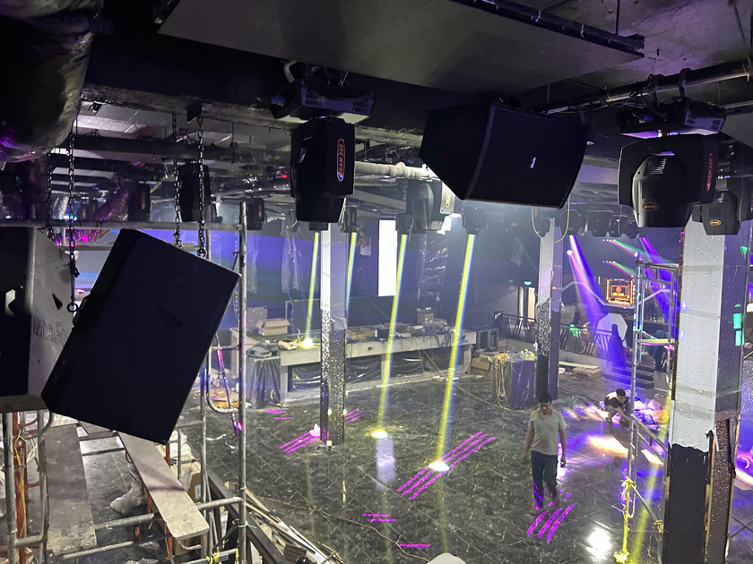 sky_club_11